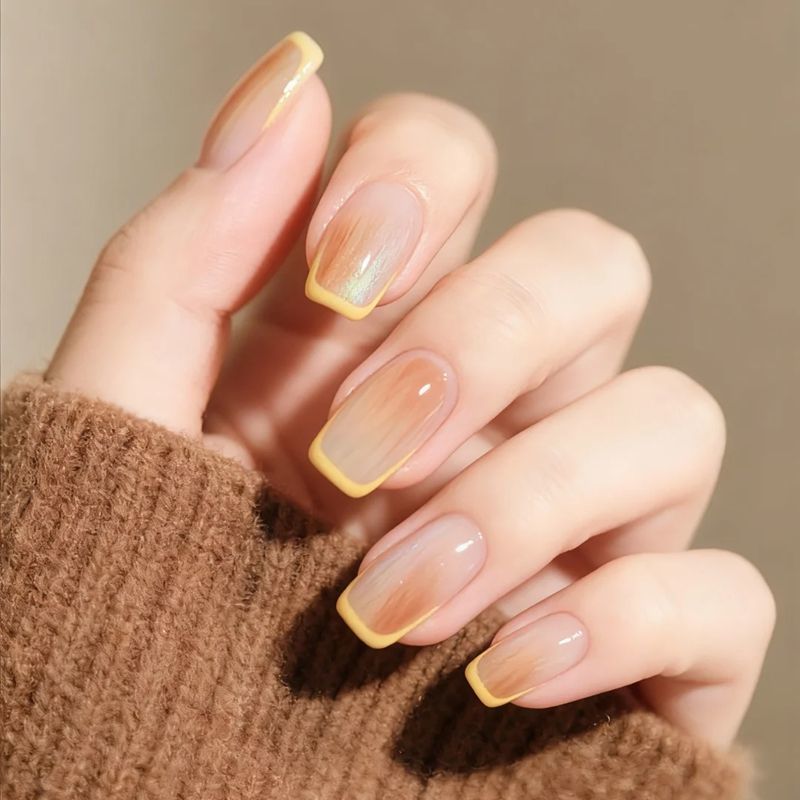 秋冬新款显白渐变法式奶黄色晕染温柔穿戴甲贴片简约高级感可拆卸 - 图0