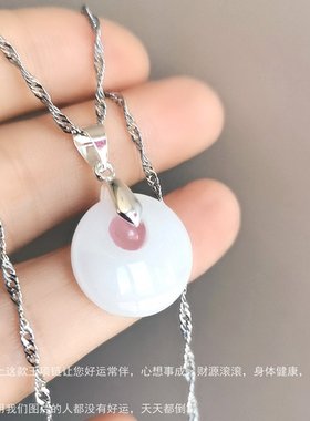 原创温婉淑女风招财转运和田青玉吊坠仙女项链百搭东陵玉平安扣