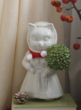 复古白色猫咪造型单孔陶瓷花瓶