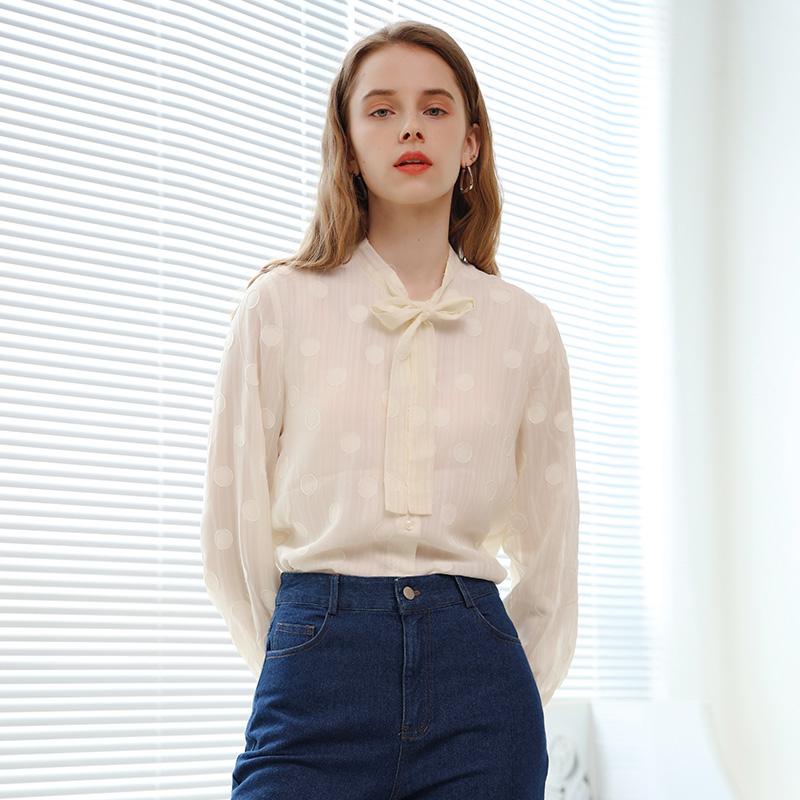  简朵蕾丝衫/雪纺衫