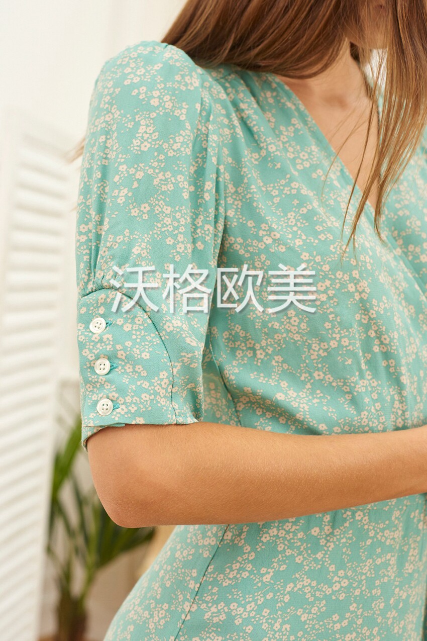 沃格 法国小众R牌春夏新款清新碎花印花系腰带围裹茶歇人丝连衣裙