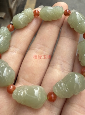 精品新疆和田玉手链青白玉精雕貔貅手串男女同款玉石手饰送礼佳品