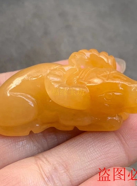 戈壁玉金丝玉立体雕刻吊坠饰品