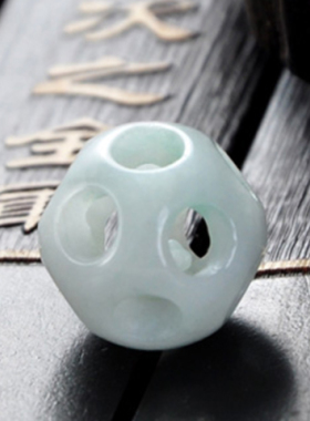 天然A货翡翠玉镂空路路通转运珠子吊坠本命年开运项链红绳民族风