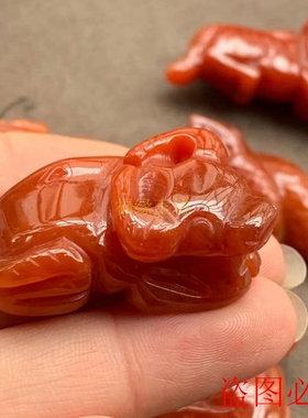 红翡生肖龙蛇马羊猴鸡狗玉吊坠