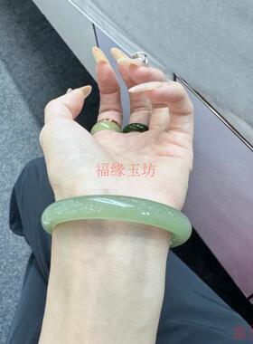 和田玉色手镯冰种冰晴底玉镯