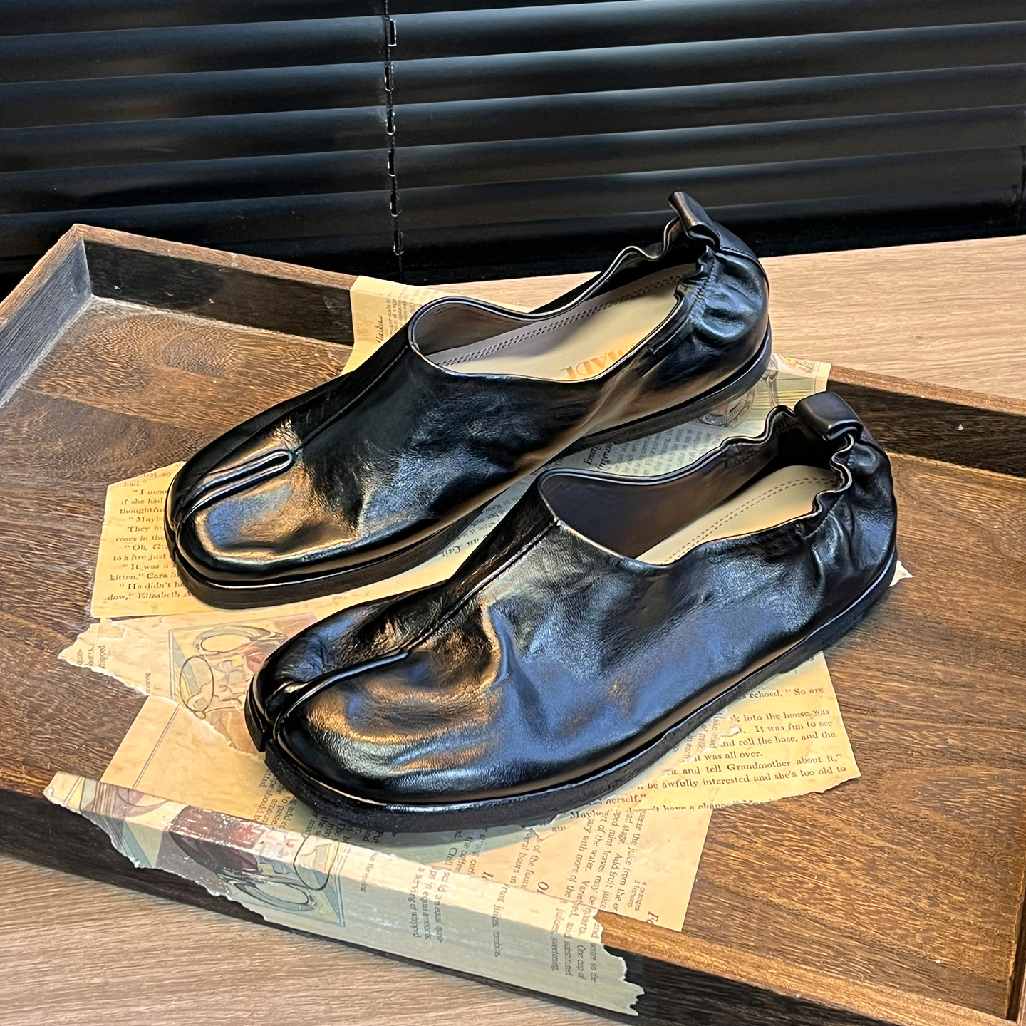 猫儿家 水洗软马皮黑色平底芭蕾鞋女深口分趾猪蹄鞋一脚蹬单鞋潮,淘宝优惠券,粉丝福利购,淘宝优惠卷