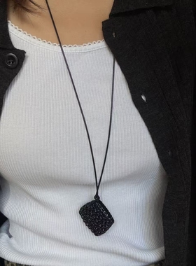 时尚休闲风编织包包吊坠项链女轻奢高级潮流小众设计感毛衣链新款