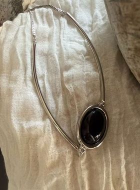 复古欧美椭圆形镶黑石吊坠项链轻奢中古小众设计高级时尚锁骨链女