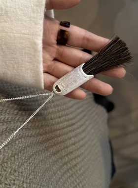 时尚轻奢休闲风流苏马毛吊坠项链个性ins风小众高级感毛衣链新款