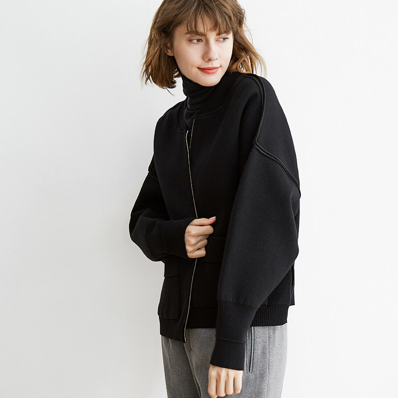 今年设计时髦高质黑色短款春秋夹克 iumi短外套