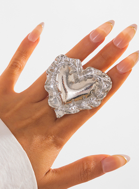 金属立体褶皱桃心戒指女 2025年春季新款小众设计嘻哈潮流食指环