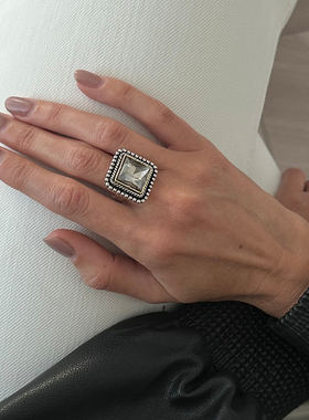 复古镶钻方形戒指女 2026春季新潮时尚个性设计网红搭配服装饰品