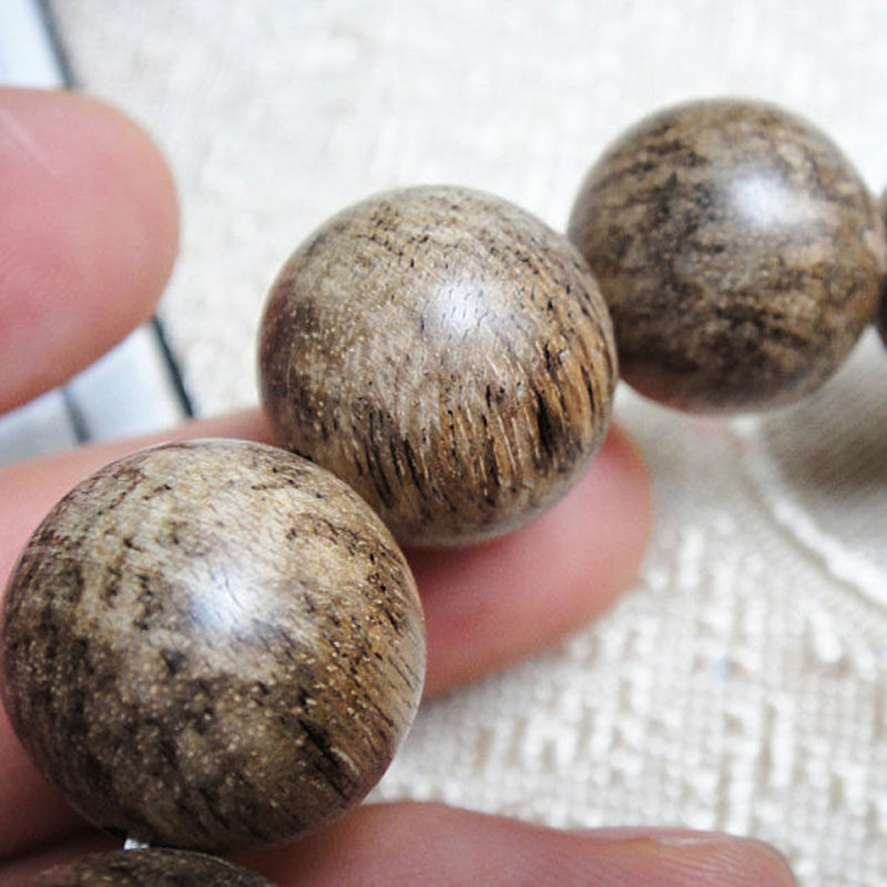 柬埔寨沉香佛珠瘿瘤纹雀斑沉手链 木檀世家佛珠/念珠