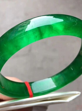 高档源头缅甸翡翠色手镯