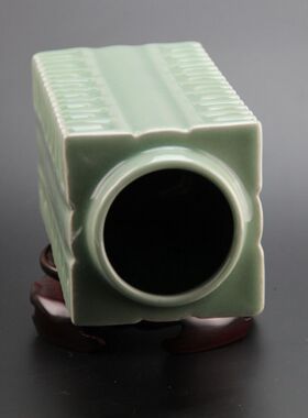 龙泉青瓷仿古风插花瓶手工艺术品