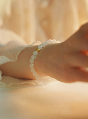 和田白玉手链女ins小众设计圆珠手饰2024年新款轻奢感手串