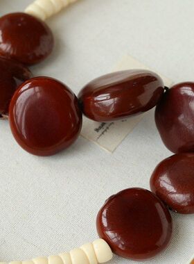 走秀款安哥拉红龙豆象牙果项链女欧美波西米亚复古夸张个性毛衣链