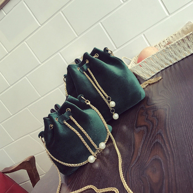 2020夏季新款丝绒迷你韩版链条小包 莱媚女士包袋