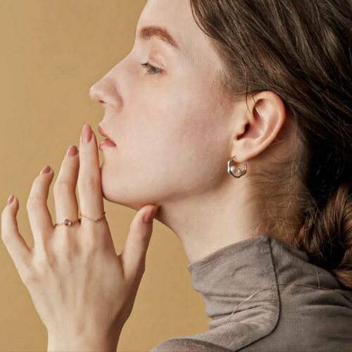 日系agete同款 轻奢v型戒可叠戴搭925银镀金极细戒指女日常通勤 - 图3