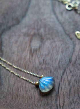 天然月光拉长石贝壳纯银吊坠