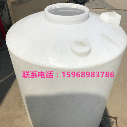 厂家直销1000L浓硫酸储罐塑料水桶PE材料防腐蚀1吨房顶专用储水箱