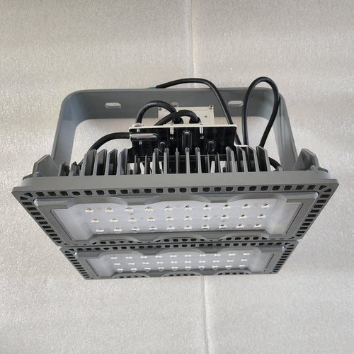 海洋王LED投光灯NTC9280港口体育场馆码头工厂矿山企业场所照明灯 - 图1