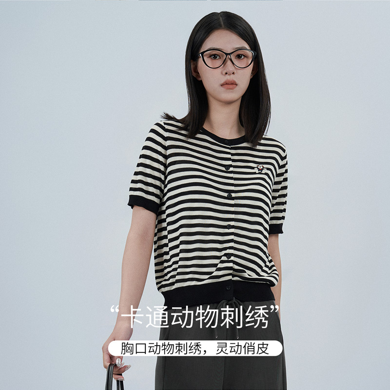 IVYKKI艾维奥莱2024夏季新款条纹刺绣短袖针织衫圆领修身显瘦上衣 - 图0