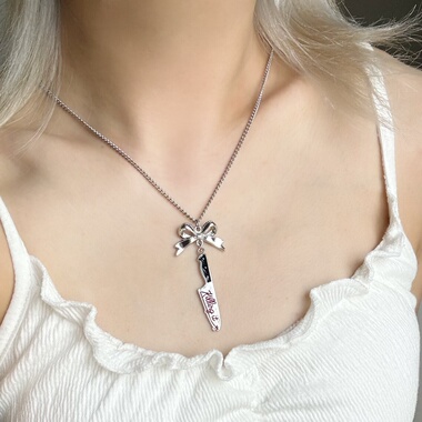 暗黑哥特朋克蝴蝶结匕首项链复古y2k亚比小众设计ins风锁骨链叠戴