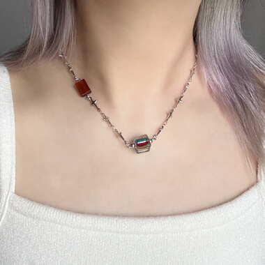 日韩系ins条纹琉璃方块咖色十字星项链小众甜酷复古y2k简约锁骨链