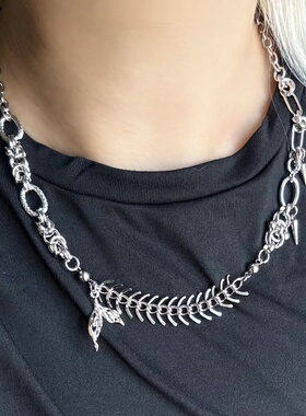 赛博朋克金属风鱼骨鱼尾铆钉圈圈打结项链小众辣妹y2k亚比甜酷ins