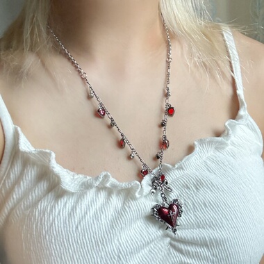 暗黑哥特朋克蝴蝶结爱心十字架红黑项链小众辣妹y2k甜酷复古ins风