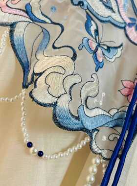 原创明制刺绣蓝色云肩点翠宫廷风学士服披肩绣鲤鱼图汉服女配饰