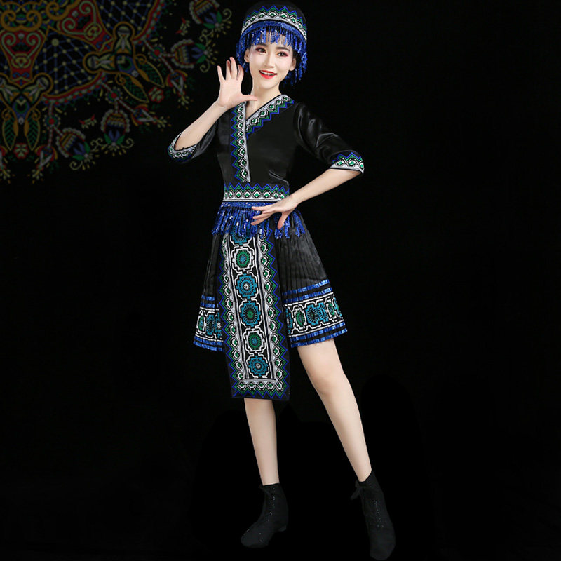 新款成人苗族演出服装云南长款刺绣 阿奴毕仕民族服装/舞台装