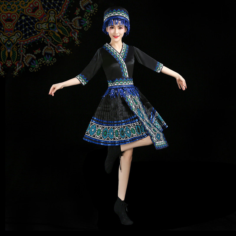 新款成人苗族演出服装云南长款刺绣 阿奴毕仕民族服装/舞台装