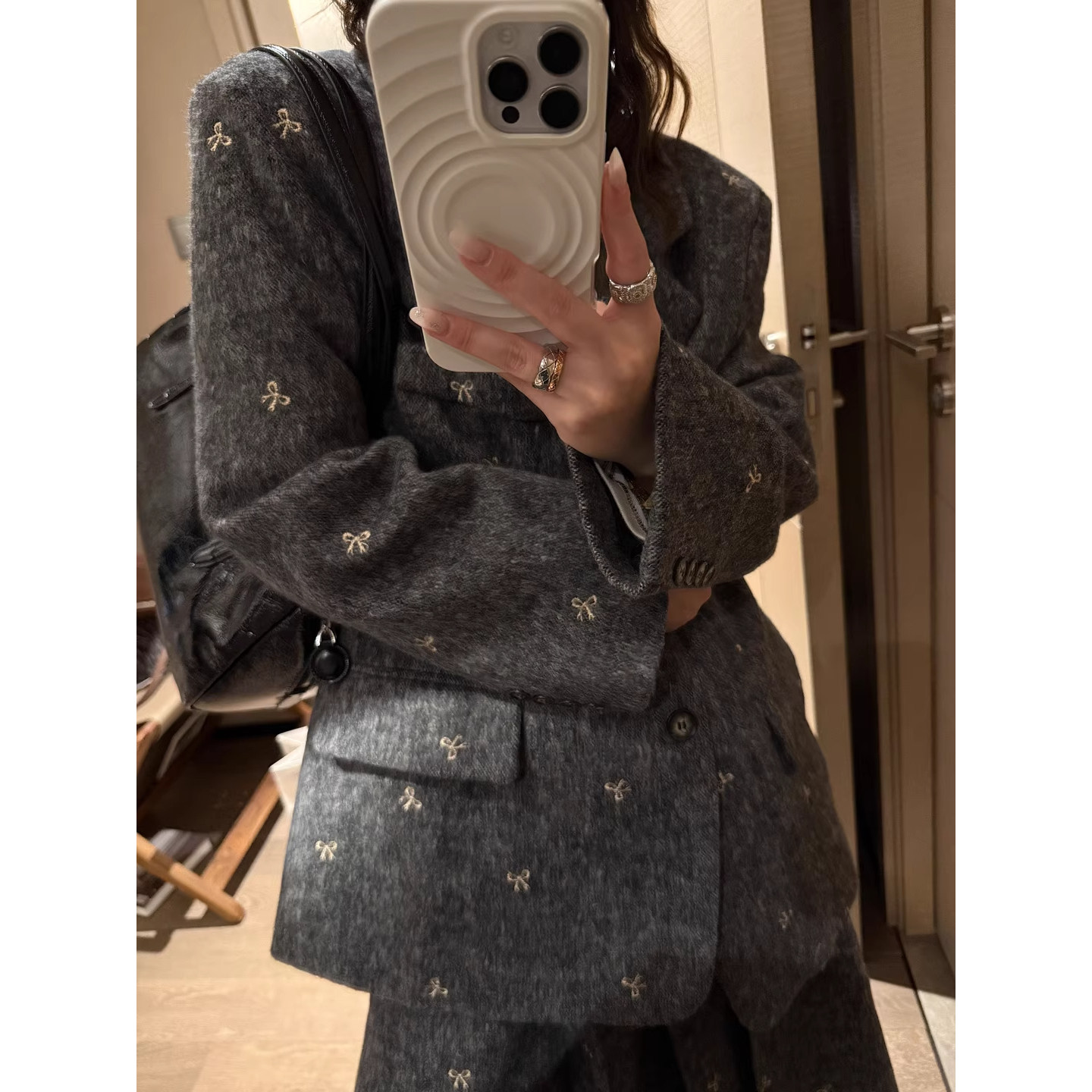 蝴蝶结外套刺绣新款2025冬季高级西装半身裙高腰套装两件套QD9619,淘宝优惠券,粉丝福利购,淘宝优惠卷