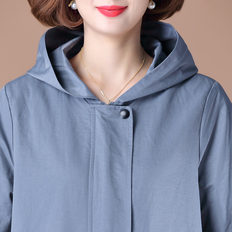 妈妈秋装中老年女装显洋气春秋风衣 恋宇服饰中老年女装