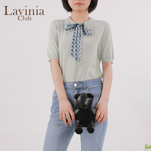 Lavinia Club春夏新款女装冰丝质感优雅纯色可拆方巾针织衫O13Z80-图0