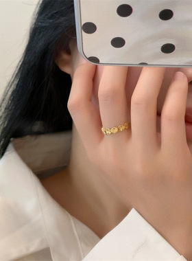 钛钢镀18K金戒指 小圆片切花戒指 ins时尚个性多批花指环女饰品