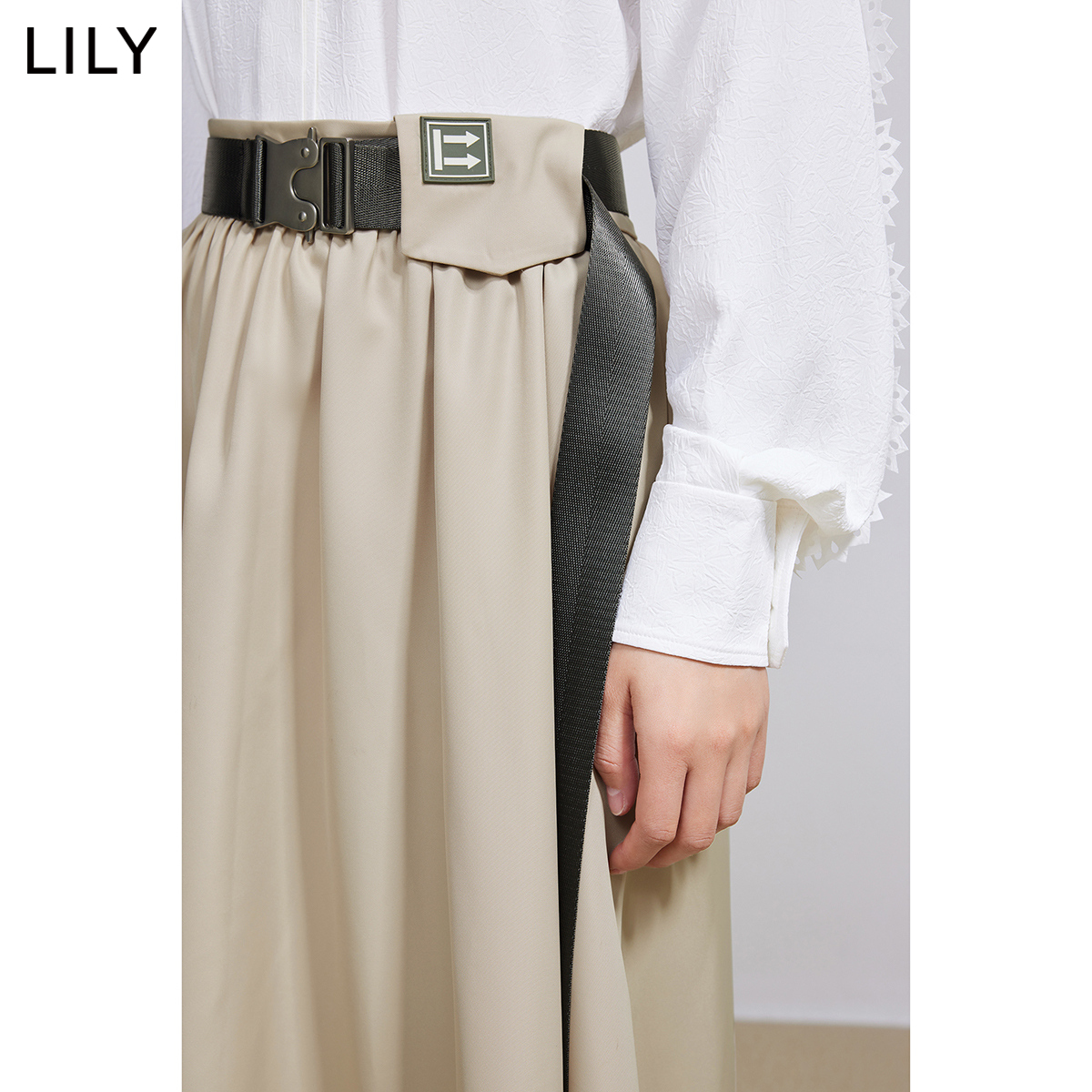 【商场同款】LILY2022春新款女装气质通勤高腰显瘦A字半身裙伞裙 - 图2