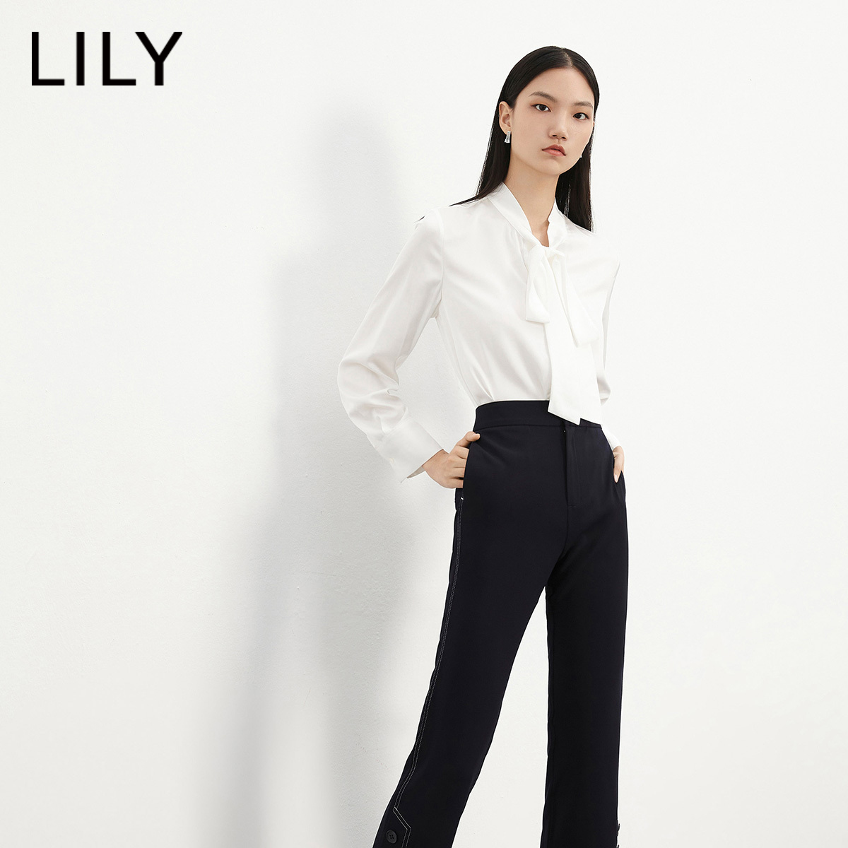 lily官方旗舰店【商场同款】LILY秋季新款女装法式蝴蝶结宽松长袖雪纺白衬衫1