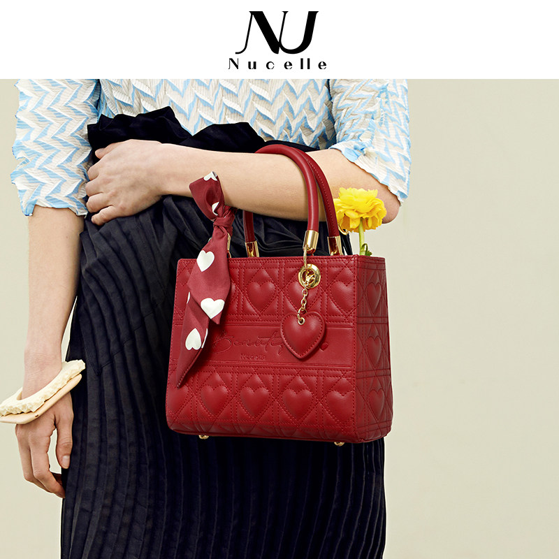 纽芝兰2022新款大容量结婚戴妃包 纽芝兰箱包女士包袋