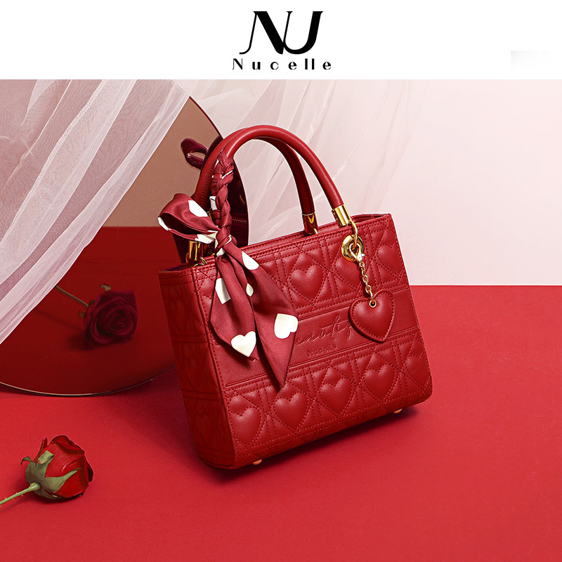 纽芝兰2022新款大容量结婚戴妃包 纽芝兰箱包女士包袋