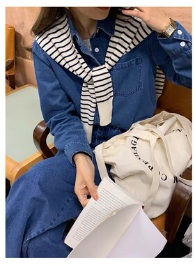 尚百搭护颈坎肩克莱因蓝针织披肩