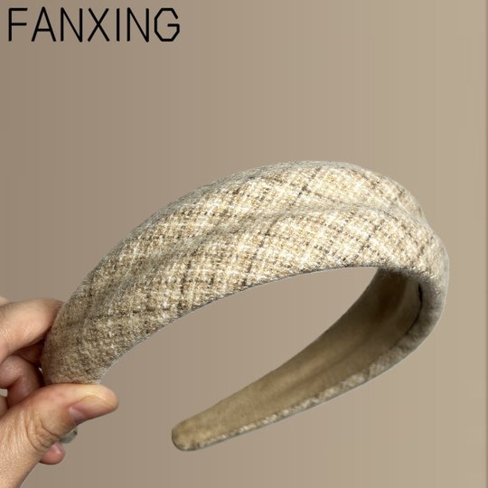 Retro plaid wide edge concave and convex design headband