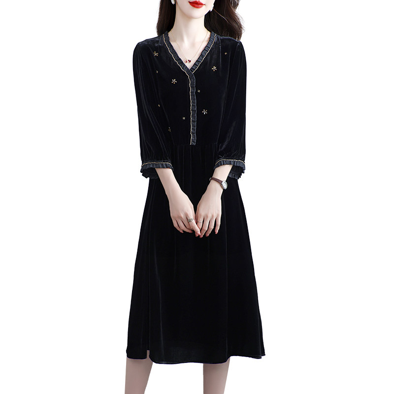 高端真丝丝绒连衣裙女中袖桑蚕丝显瘦妈妈装串珠黑色洋气裙子春秋,淘宝优惠券,粉丝福利购,淘宝优惠卷