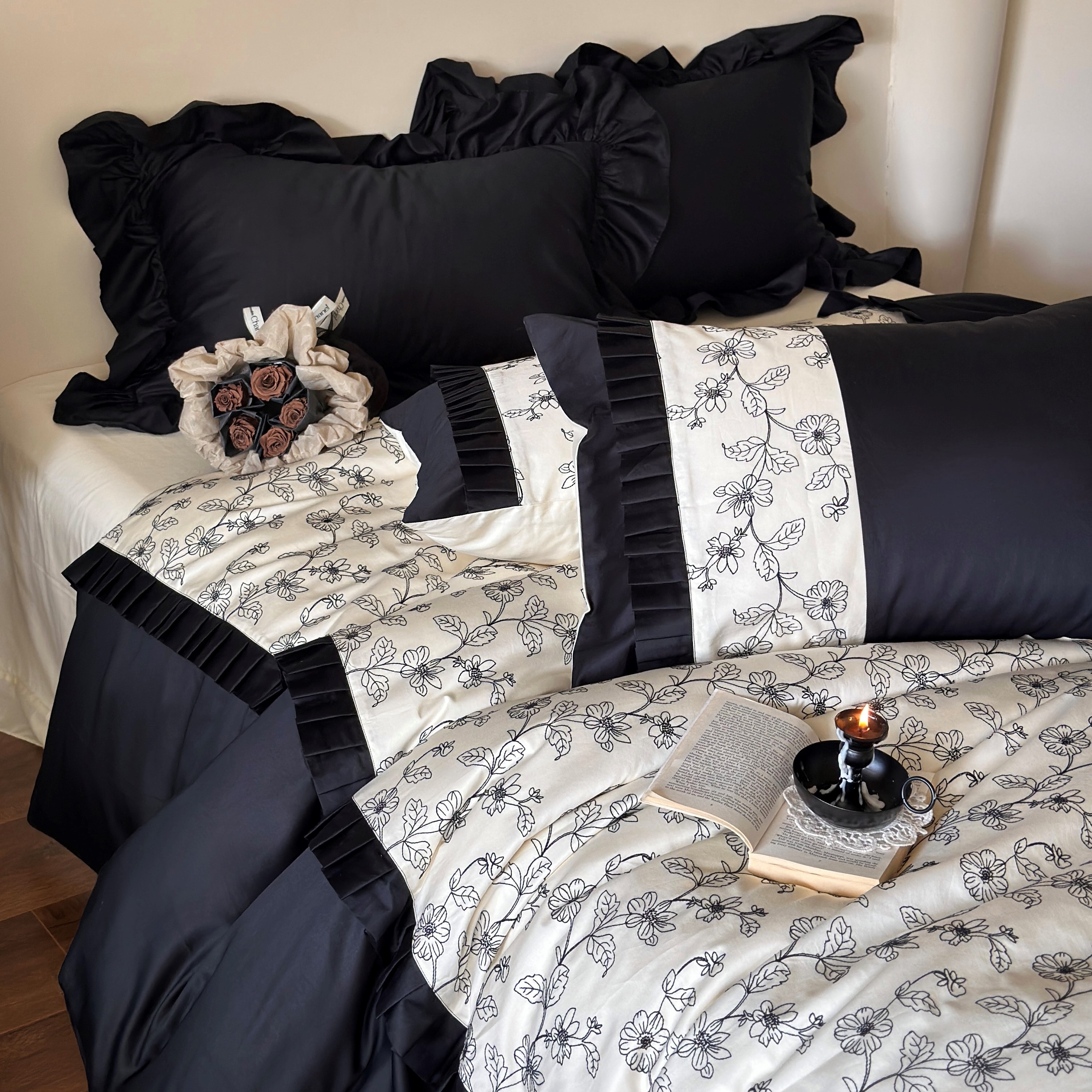 奥菲莉亚︱小众黑白刺绣全棉贡缎四件套纯棉长绒棉复古被套床品2m - 图1