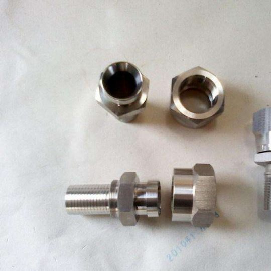 CNC lathe processing stainless steel hardware mechanical parts