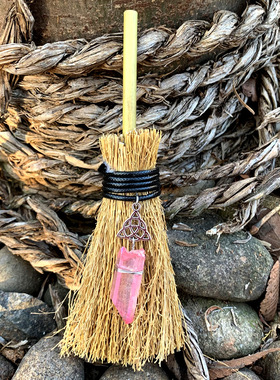 wish爆款车载挂件cca女巫