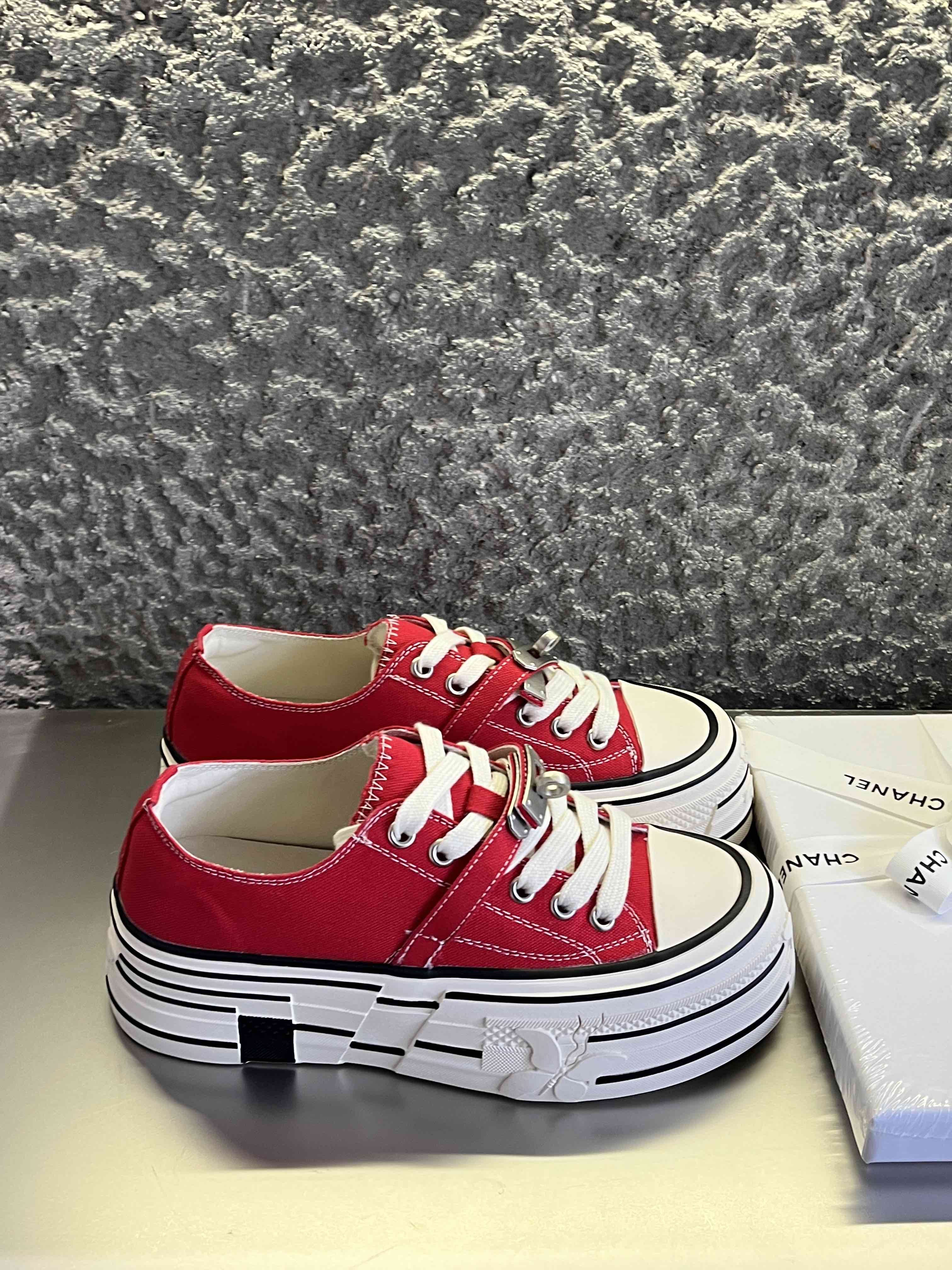 2026早春新款厚底增高帆布鞋女百搭休闲板鞋ins潮小众设计感单鞋,淘宝优惠券,粉丝福利购,淘宝优惠卷